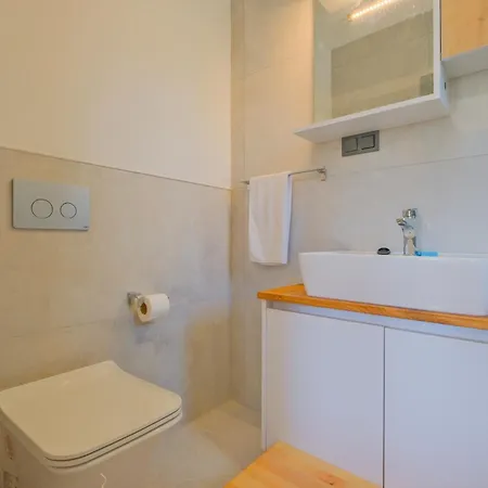 Infinity Olive ヴィラ フェティエ