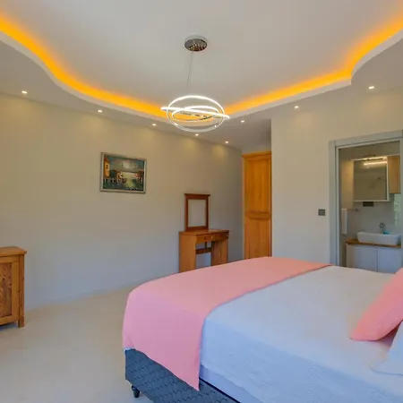 Villa Infinity Olive